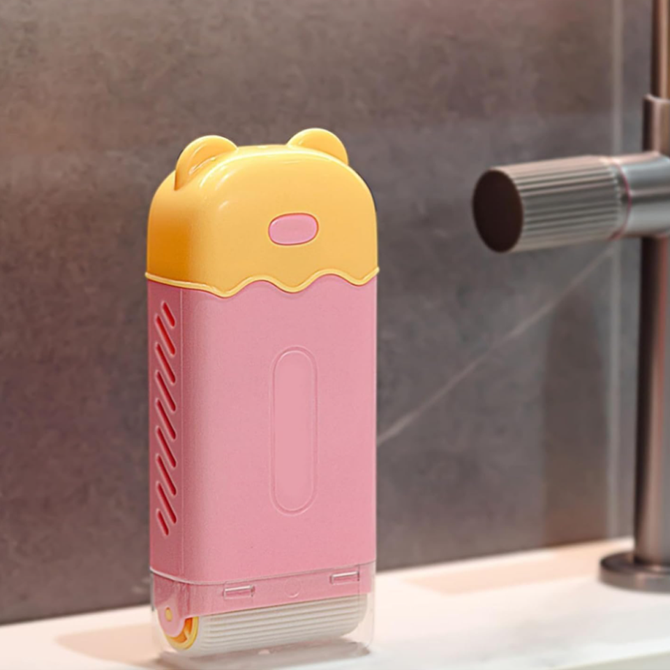 Waterproof Bear-Shaped Rolling Soap Holder – Self-Draining Soap Box (Pack of 2) - Image 2